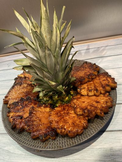 Ananas grillé